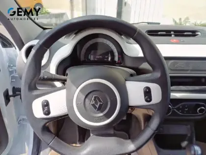 Photo 13 Renault Twingo  III Achat Intégral - 21