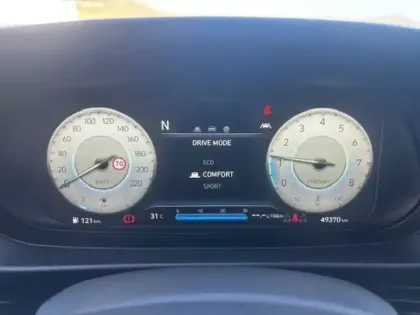 Photo 39 Hyundai Bayon  1.0 T-GDi 100 Hybrid 48V