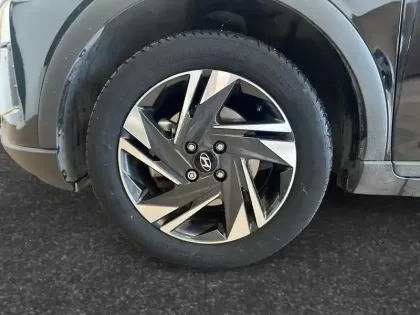Photo 18 Hyundai Bayon  1.0 T-GDi 100 Hybrid 48V