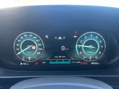 Photo 6 Hyundai Bayon  1.0 T-GDi 100 Hybrid 48V