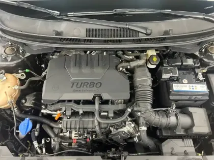 Photo 26 Hyundai Bayon  1.0 T-GDi 100 Hybrid 48V