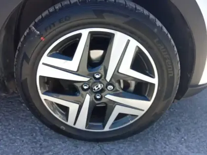 Photo 22 Hyundai Bayon  1.0 T-GDi 100 DCT-7 Hybrid 48V