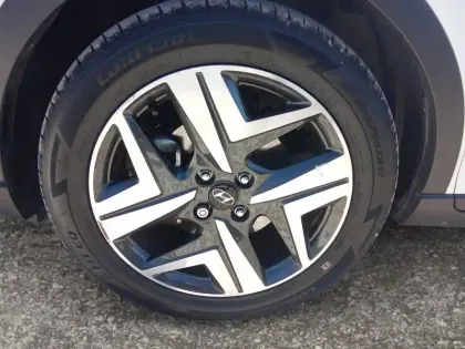 Photo 16 Hyundai Bayon  1.0 T-GDi 100 DCT-7 Hybrid 48V
