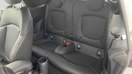 Photo 32 Mini Mini Cabriolet Cooper 136 ch DKG7