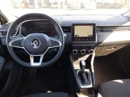 Photo 19 Renault Clio  E-Tech 140