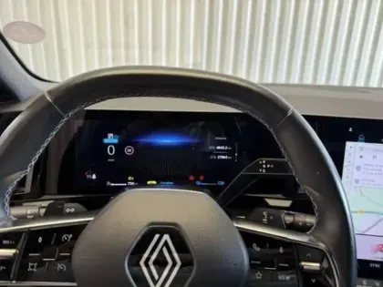 Photo 17 Renault Espace  E-Tech hybrid 200