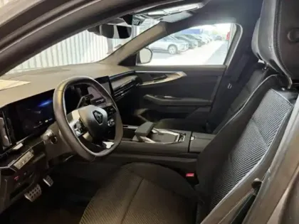 Photo 41 Renault Espace  E-Tech hybrid 200