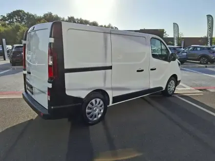 Photo 12 Nissan Primastar  FOURGON L1H1 2T8 2.0 DCI 150 S/S DCT