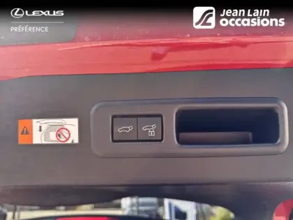 Photo 19 Lexus Lbx  2WD