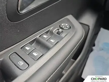 Photo 15 Peugeot 208  Hybrid 110 ch e-DCS6