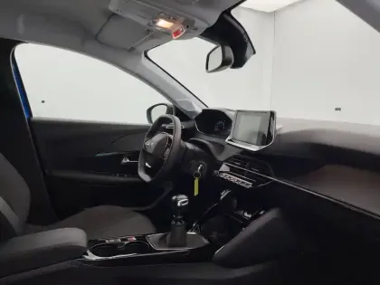 Photo 49 Peugeot 208  PureTech 100 S&S BVM6