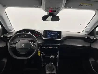 Photo 51 Peugeot 208  PureTech 100 S&S BVM6