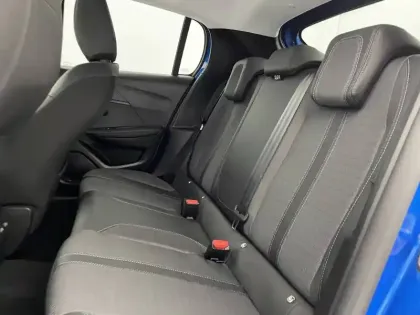 Photo 38 Peugeot 208  PureTech 100 S&S BVM6