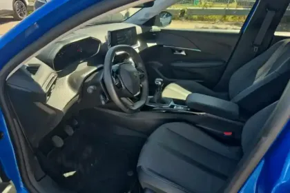 Photo 9 Peugeot 208  PureTech 100 S&S BVM6