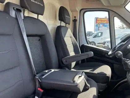 Photo 43 Fiat Ducato  FOURGON TOLE 3.3 L H2 H3-POWER 140 CH