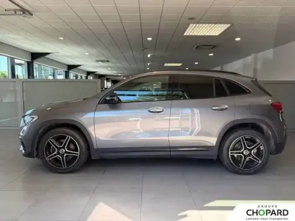 Photo 35 Mercedes GLA  250 e 8G-DCT