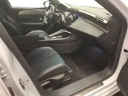 Photo 33 Peugeot 308  Electrique 54 kWh 156ch
