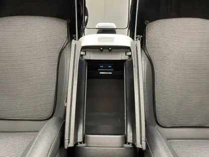 Photo 29 Mercedes Classe C  300 e 9G-Tronic e-Hybrid EQ