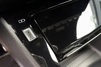 Photo 26 Peugeot 2008  PureTech 130 S&S EAT8