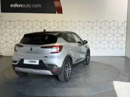 Photo 27 Renault Captur  E-Tech full hybrid 145