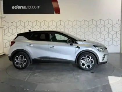 Photo 5 Renault Captur  E-Tech full hybrid 145