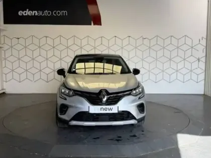 Photo 30 Renault Captur  E-Tech full hybrid 145