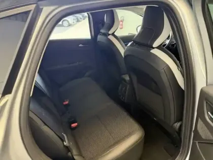 Photo 34 Renault Captur  E-Tech full hybrid 145