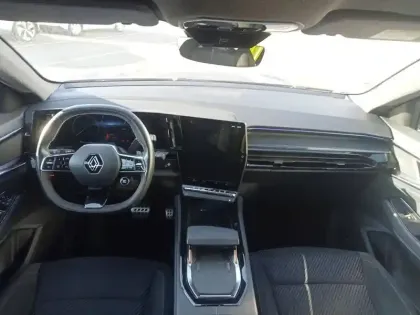 Photo 9 Renault Austral  E-Tech hybrid 200