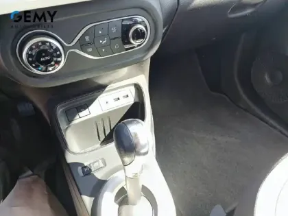 Photo 13 Renault Twingo  III Achat Intégral - 21