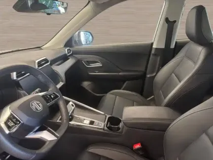 Photo 8 Mg ZS  1.5 L Hybrid+ 197 ch