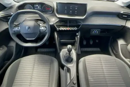 Photo 11 Peugeot 208  Auto-Ecole PureTech 100 S&S BVM6