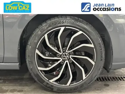 Photo 8 Volkswagen Golf  1.5 eTSI OPF 150 DSG7