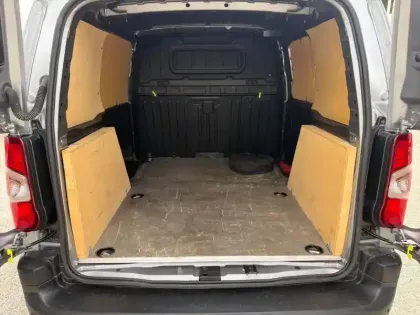 Photo 11 Peugeot Partner E- FOURGON M 800 KG 136 CH BATTERIE 50 KWH