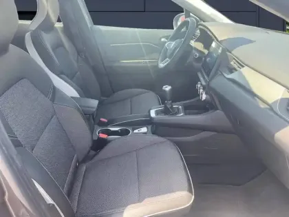 Photo 14 Renault Captur  TCe 90 - 21