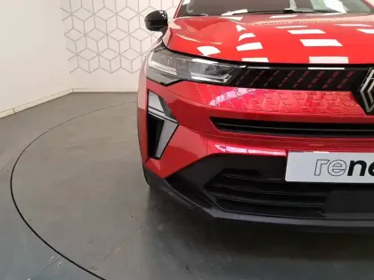 Photo 8 Renault Captur  E-Tech full hybrid 160 ch