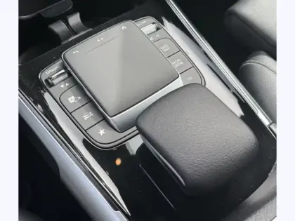 Photo 49 Mercedes GLB 200 d Business Line