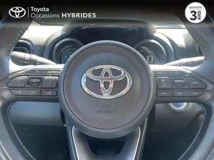 Photo 8 Toyota Yaris  116h Design 5p