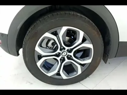 Photo 5 Renault Captur  1.6 E-Tech hybride 145ch Techno