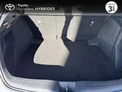 Photo 9 Toyota C-HR  122h Dynamic 2WD E-CVT RC18