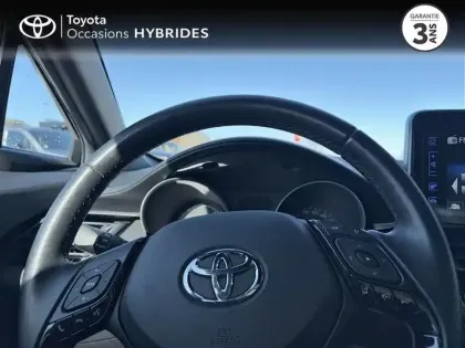 Photo 12 Toyota C-HR  122h Dynamic 2WD E-CVT RC18