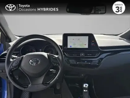 Photo 7 Toyota C-HR  2.0 Hybride 184ch Dynamic Ultimate E-CVT