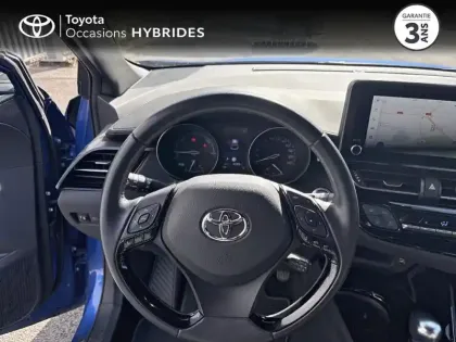 Photo 8 Toyota C-HR  2.0 Hybride 184ch Dynamic Ultimate E-CVT
