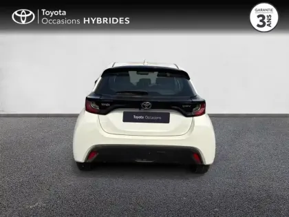 Photo 18 Toyota Yaris  116h Dynamic 5p MC24