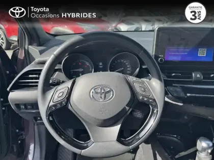 Photo 12 Toyota C-HR  1.8 Hybride 122ch Design Ultimate E-CVT