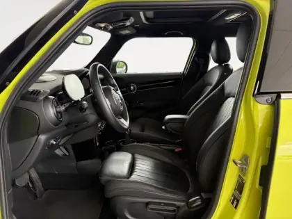 Photo 8 Mini Mini  5 Portes Cooper 136ch Edition Premium Plus BVA7
