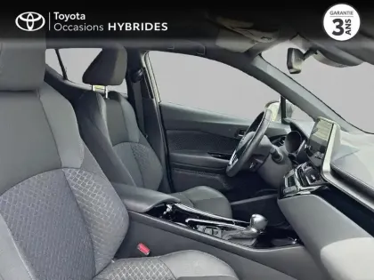 Photo 20 Toyota C-HR  2.0 Hybride 184ch Design Ultimate E-CVT