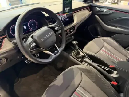 Photo 8 Skoda Kamiq  1.0 TSI Evo 2 116ch Monte Carlo DSG7