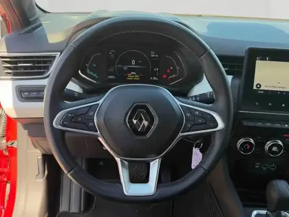 Photo 11 Renault Clio  1.6 E-Tech hybride 140ch Limited -21N