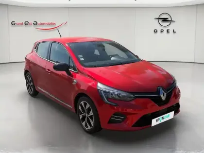Photo 7 Renault Clio  1.6 E-Tech hybride 140ch Limited -21N