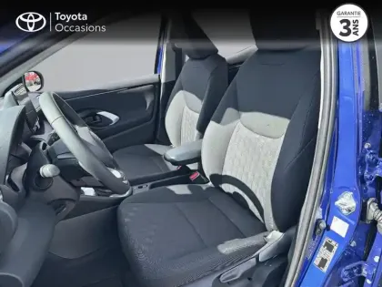 Photo 12 Toyota Yaris  Hybride 116ch Dynamic MY26